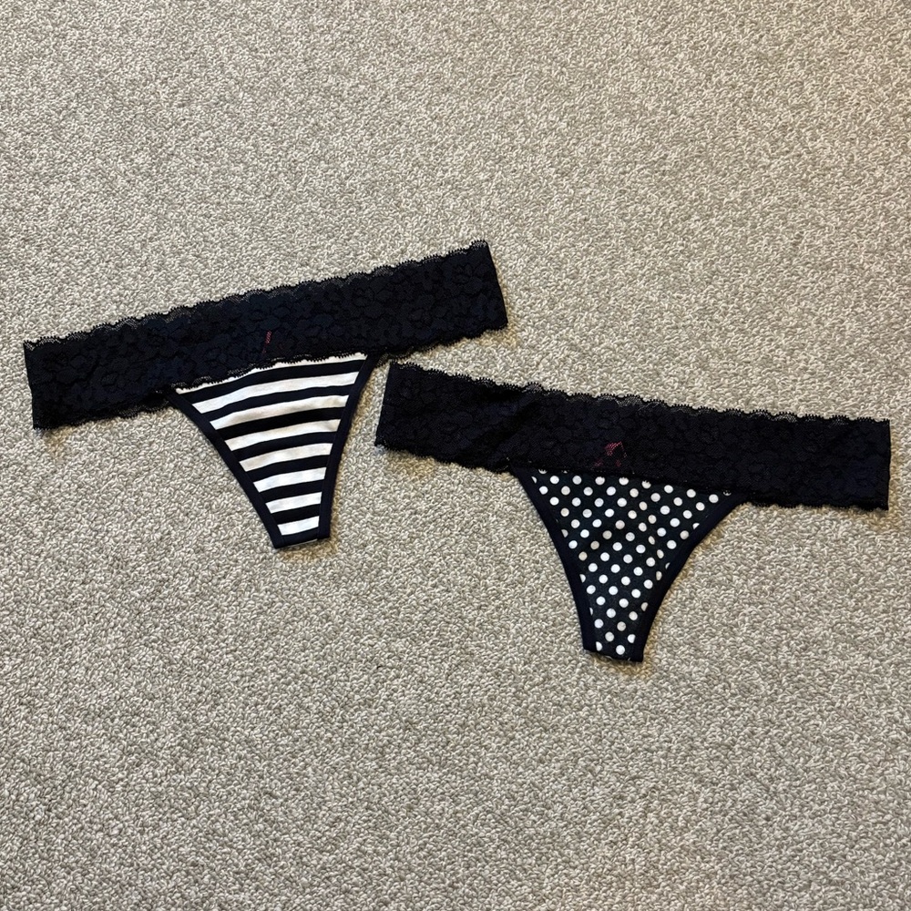 BRAND NEW Set of 2 La Senza Lace Thongs